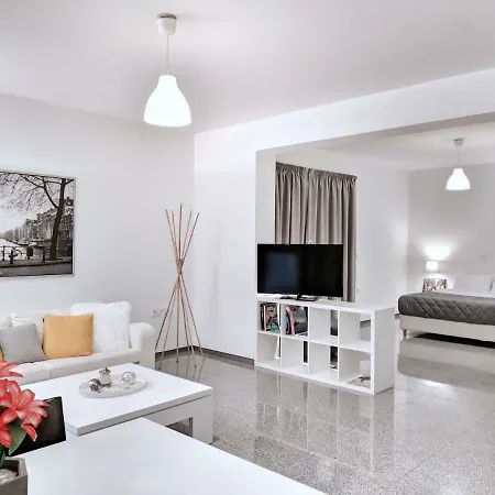 Apartment Budget Semi Basement By *